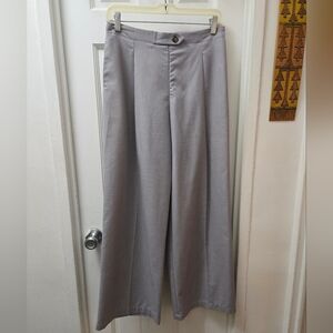 Lioness Wide Leg Pants in Light Gray